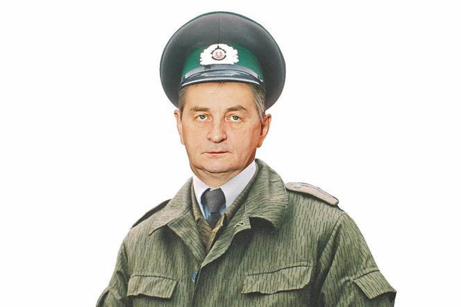 Kuchciński pilnuje sejmy jak granicy z NRD