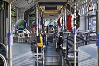 Przegubowy autobus na ulicach Nowego Sącza 