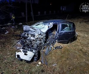 Tragedia we Wręczycy Wielkiej. Kobieta jechała z 11-letnim dzieckiem. Zginęła w zderzeniu z autobusem 