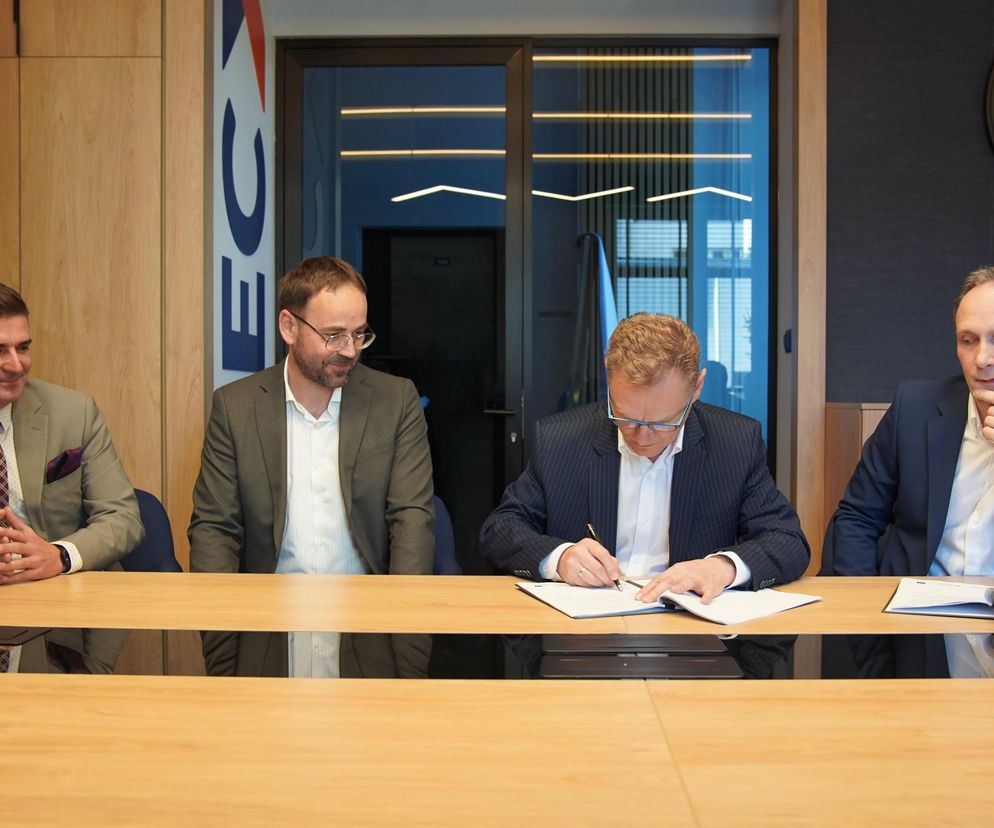 LPEC coraz bliżej Inteligentnej Sieci Ciepłowniczej. Podpisał kolejną ważną umowę