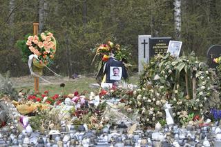 Miesięcznica śmierci Krzysztofa Krawczyka. Wdowa odwiedziła grób