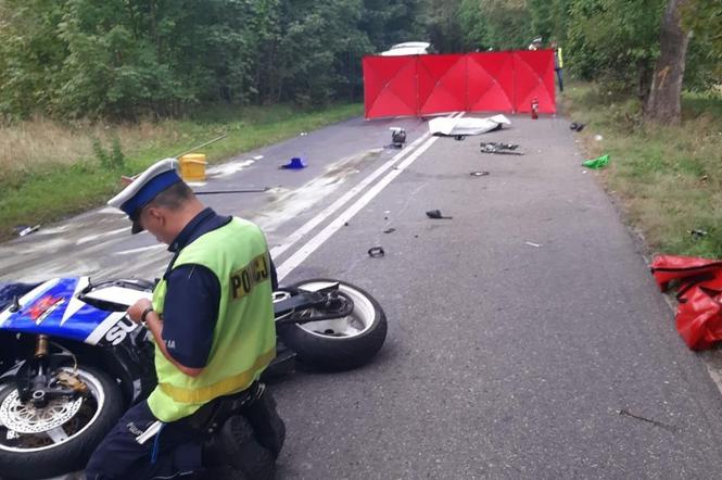 Tragiczny wypadek motocyklisty. 29-latek uderzył w drzewo