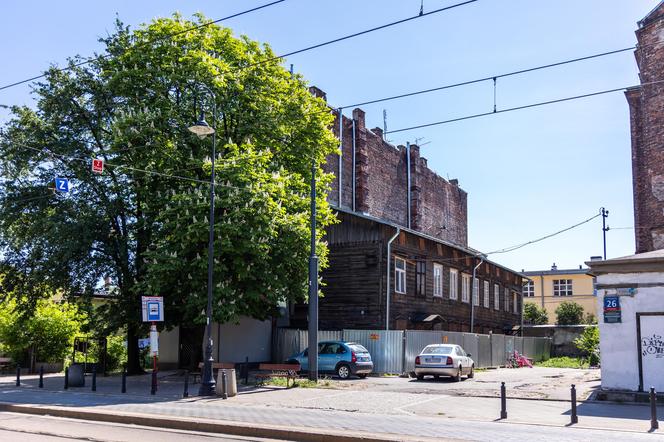 Oficyna Edmunda Burkego na Starej Pradze w Warszawie przed remontem