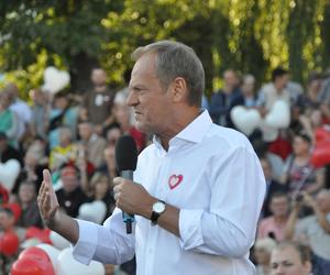 Donald Tusk, lider Platformy Obywatelskiej w Skarżysku-Kamiennej (Świętokrzyskie)