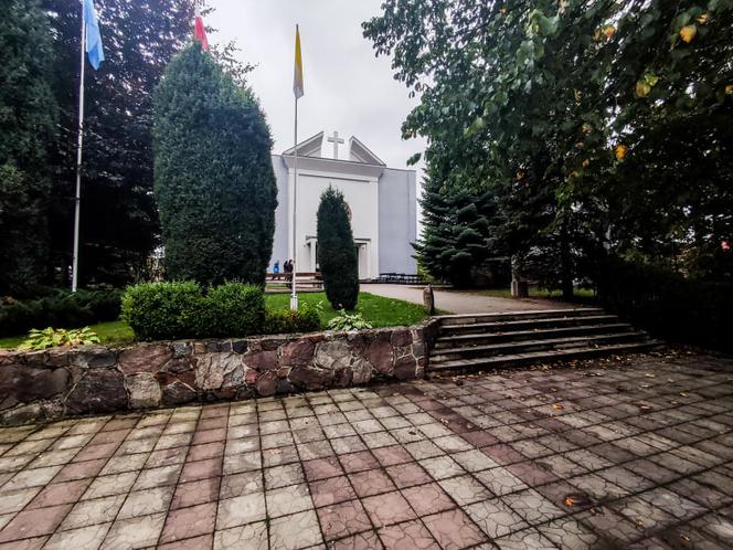 Ostatnie pożegnanie Pauliny. 25-latka została brutalnie zamordowana na oczach dzieci [RELACJA Z UROCZYSTOŚCI]