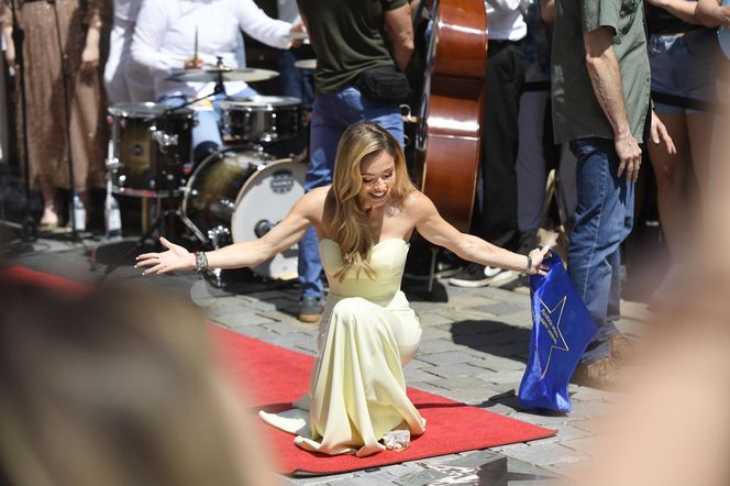 Wielka chwila Dody! Odsłoniła swoją gwiazdę w Opolu. „To spełnienie marzenia”