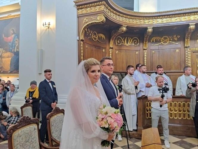 Dawid i Paulina powiedzieli „tak”. Wyjątkowy ślub na lubelskiej pielgrzymce! 