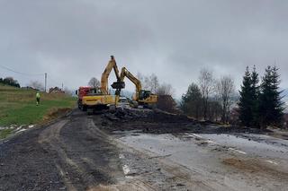 Naprawa osuwiska w Kasinie Wielkiej