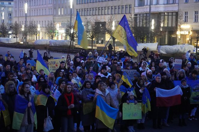 Manifestacja w trzecią rocznicę wybuchu wojny w Ukrainie