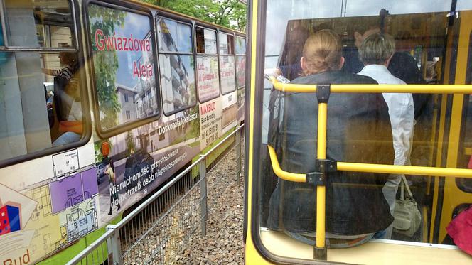 UWAGA! Poważna awaria energetyczna: Większość lini tramwajowych w centrum Łodzi stanęło [AKTUALIZACJA]