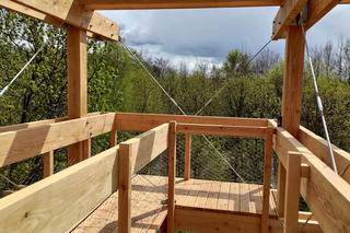 Wieża w parku kosztowała 350 tys. złotych, stała się pośmiewiskiem. Służy do obserwacji