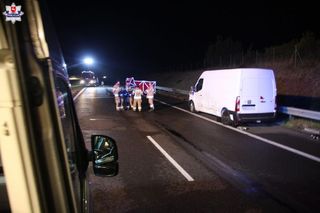 Tragedia na drodze S17. Wymieniali koło na poboczu, chwilę później już nie żyli