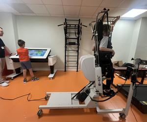 Nowy sprzęt do rehabilitacji trafił do Górnośląskiego Centrum Zdrowia Dziecka w Katowicach
