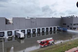 Potężna burza na Mazowszu. Zawalił się dach hali produkcyjnej 