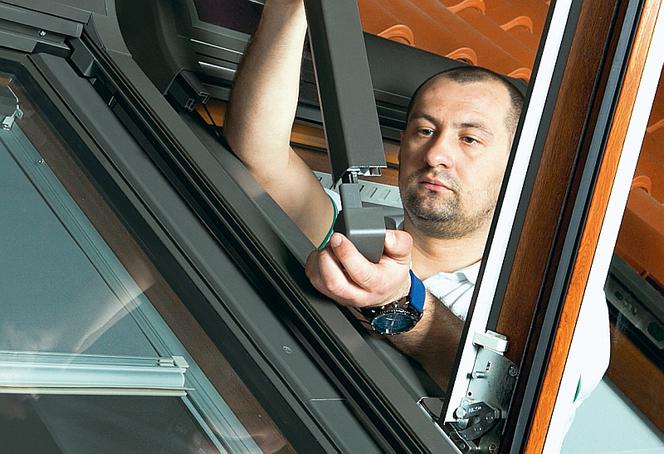 Montaż markizy solarnej