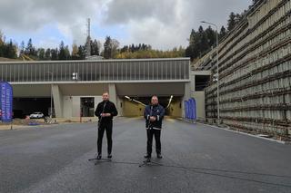 Prezydent Andrzej Duda w tunelu na Zakopiance