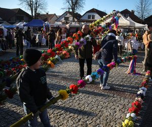 Wyjątkowa wieś w Małopolsce. Ma najpiękniejsze i największe palmy wielkanocne 