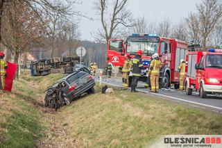 Straszny wypadek pod Wrocławiem. Młody kierowca nie żyje, 20-latka w stanie krytycznym