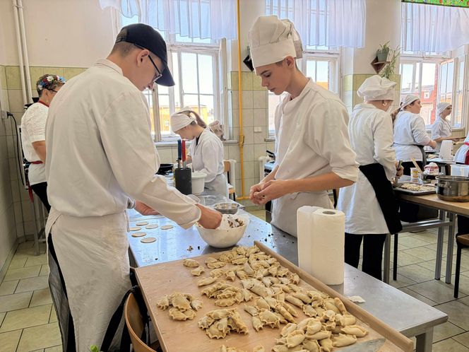 Konkurs kulinarny "Dary Lasu" w grudziądzkim "Gastronomiku"