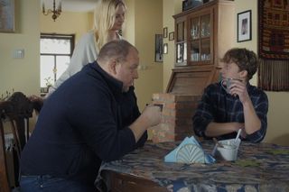 M jak miłość, odcinek 1857: Tadeusz (Bartłomiej Nowosielski), Kacper (Bartosz Ziewiec), Jagoda (Katarzyna Kołeczek)