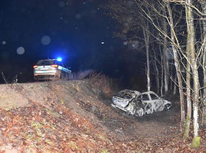 Tragiczny wypadek pod Starogardem Gdańskim. Kierowca spłonął w pojeździe