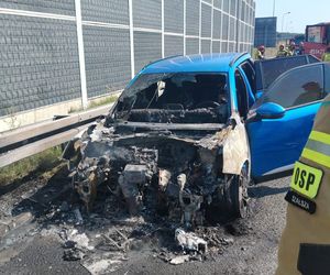 Pożar osobówki na A1