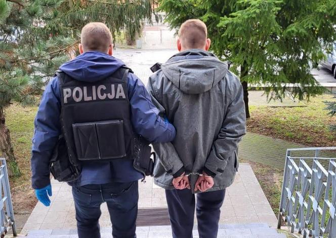 Ponad kilogram narkotyków w piwnicy i aucie! Policja zatrzymała 40-latka z Bydgoszczy [ZDJĘCIA]