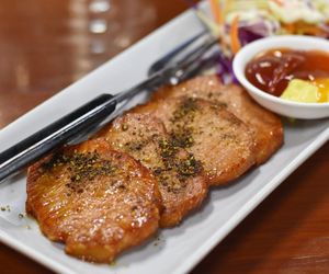 Zamiast wołowych, robię takie steki. Mięso wychodzi niesamowicie kruche