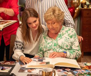 M jak miłość, odcinek 1886: Barbara (Teresa Lipowska), Franka (Dominika Kachlik)