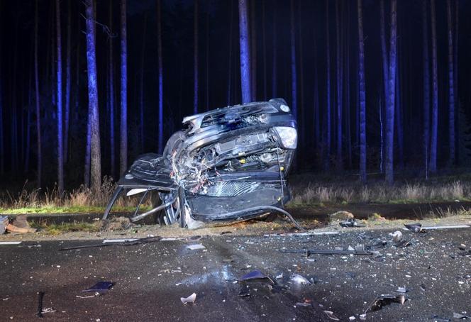 Wypadek na trasie Pisz - Turośl. Matka z dzieckiem w szpitalu