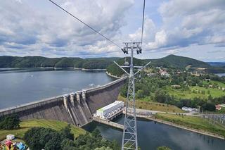 Solina to najpopularniejsze jezioro na Podkarpaciu. To tam znajduje się najwyższa zapora w Polsce!