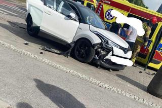 Łódź. Fatalny wypadek karetki! Kilka osób zabranych do szpitala [ZDJĘCIA]