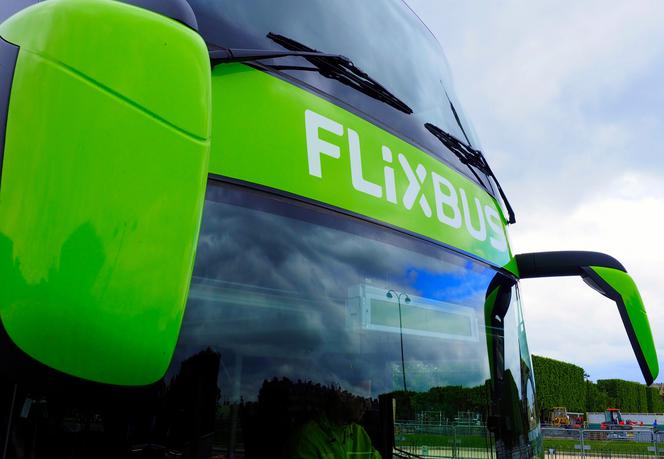 Flixbus wprowadza Amazon Prime i Audible! Przewoźnik uruchamia system rozrywki pokładowej