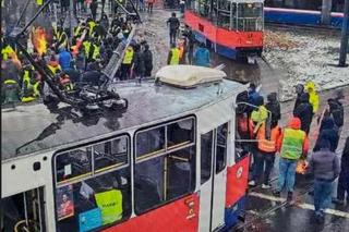 Rolnicy rozpalili ognisko na środku Ronda Jagiellonów. Protest w Bydgoszczy przybiera na sile