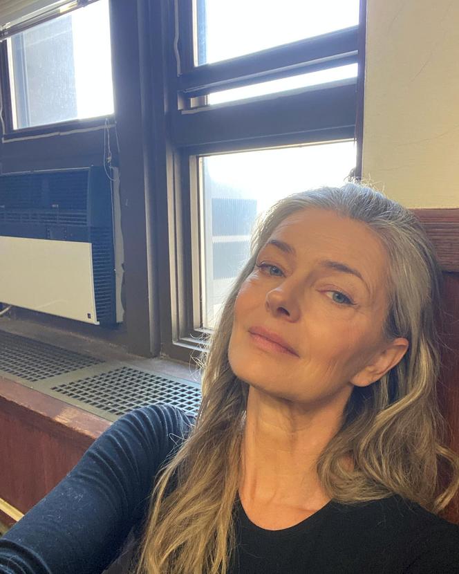 Paulina Porizkova nago! 58-latka zakryła się tylko futrzakiem