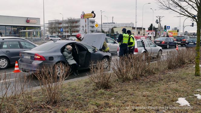 Zderzenie czterech aut na ul. Reja w Suwałkach