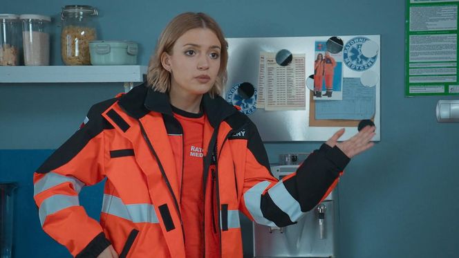 Na sygnale, odc. 733 po wakacjach. Britney (Paulina Zwierz)