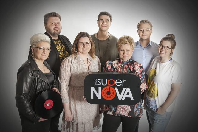 Radio SuperNova wystartowało! Czekają na Was najlepsze polskie przeboje i  nowe programy - Kraków, Super Express