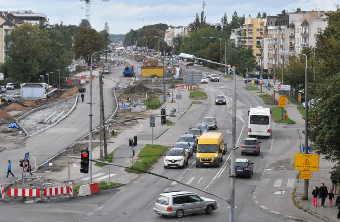 Kolejny etap przebudowy Szosy Chełmińskiej w Toruniu. Zmiany w komunikacji miejskiej! [MAPA]