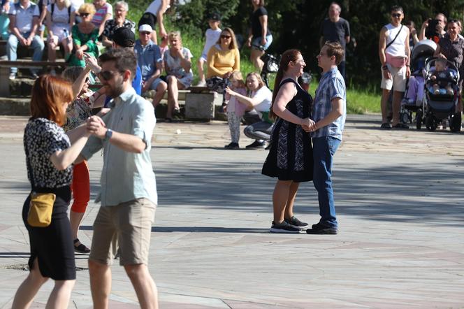 Potańcówka w Parku Śląskim ZDJĘCIA