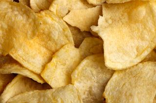 Chipsy źle wpływają na zdrowie psychiczne. Najbardziej szkodliwe są te ziemniaczane 