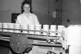 Automatyczna linia do produkcji kilogramowych toreb z cukrem, Łapy, 1974 r.
