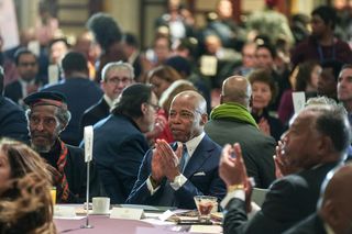 Burmistrz Nowego Jorku po 3 dniach pokazał sie nowojorczykom