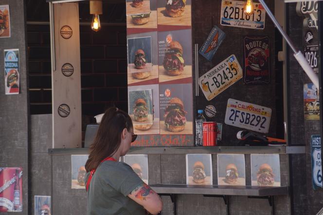 Food Truck Festivals 2023 w Bydgoszczy. Wyjątkowe restauracje zaparkowały pod Torbydem [ZDJĘCIA]