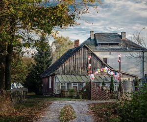 Ta miejscowość na Lubelszczyźnie słynie z unikalnej tradycji. Tylko tutaj brodacze ganiają panny! 