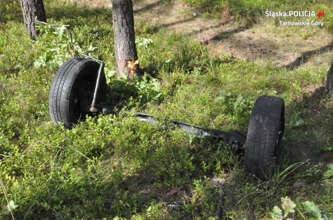 Zderzenie trzech aut na Śląsku. Nie żyje 82-latka z Fiata Punto