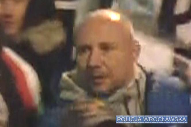 Tych osób szuka policja po Marszu Niepodległosci we Wrocławiu