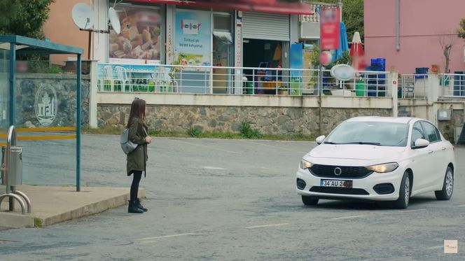 Zeynep zaginie – galeria zdjęć pełna bólu i niepewności