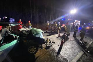 Groźny wypadek pod Gorzowem. Skoda wbiła się w ciągnik leśny