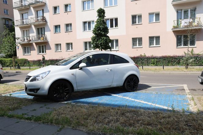 Uszkodził samochód rodziców niepełnosprawnej Debory